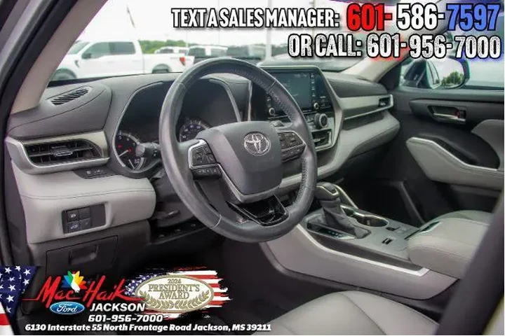 $27795 : Toyota Highlander 2020 XLE 4 image 7