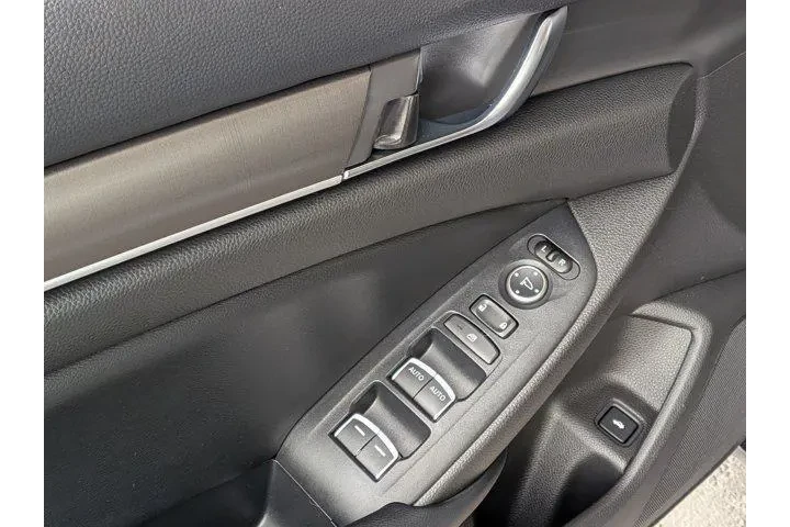 $21677 : Honda Accord Hybrid 2018 Bas image 9