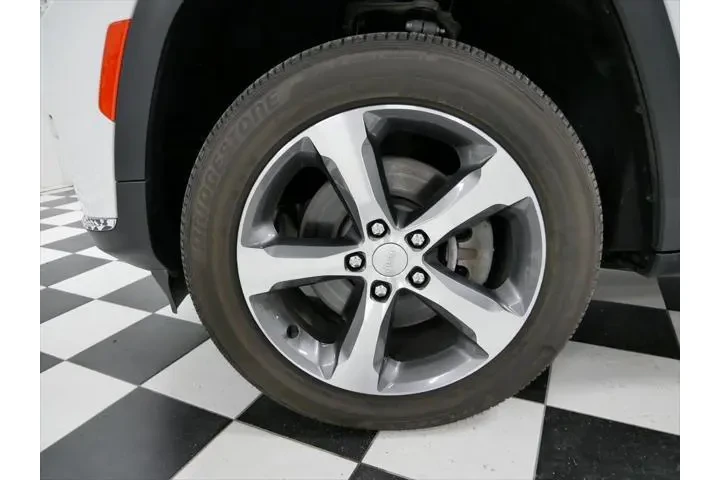 $34598 : Jeep Grand Cherokee L 2023 4 image 9