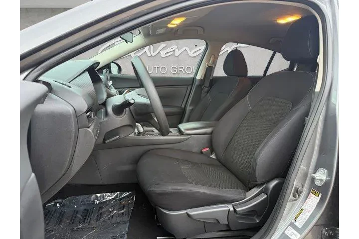 $14921 : Nissan Sentra 2021 S 4dr Sed image 10