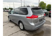 $5980 : 2011 Sienna XLE thumbnail
