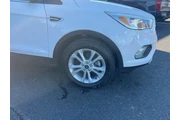 $14474 : Ford Escape 2019 SE 4dr SUV thumbnail