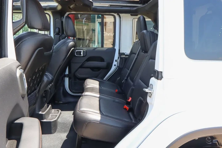 $69988 : 2023 Wrangler Rubicon 392 image 8