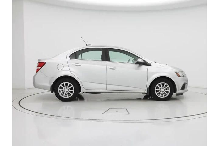 $13599 : Chevrolet Sonic 2018 LT Auto image 7