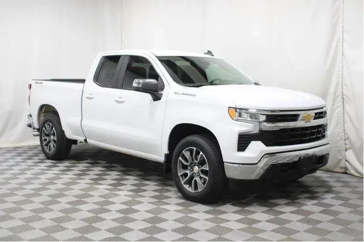 $37918 : Chevrolet Silverado 1500 202 image 1