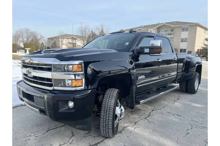 $42991 : 2018 Silverado 3500HD High Co image 4