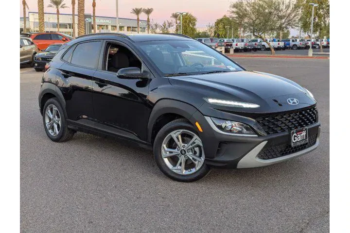 $18990 : Hyundai KONA 2023 SEL 4dr Cr image 2
