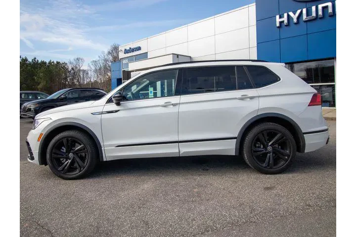 $25994 : Volkswagen Tiguan 2024 SE R- image 5