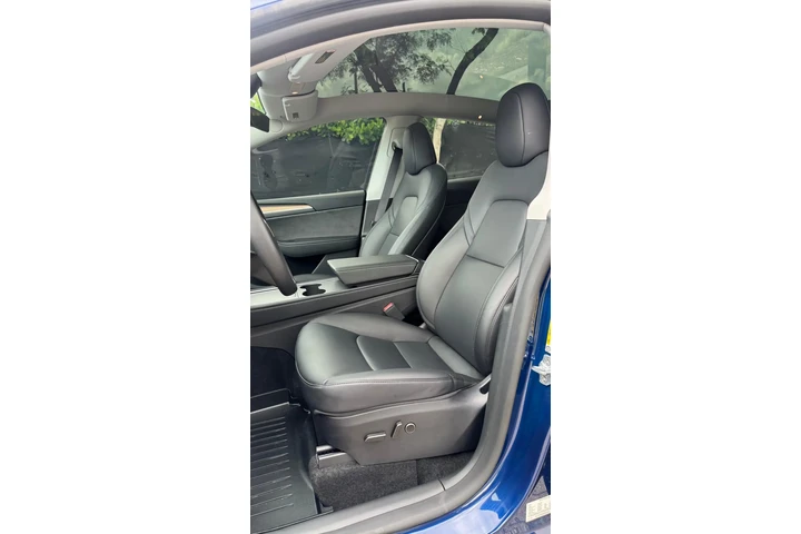 $30900 : *Tesla 2024 Modelo Y* image 3