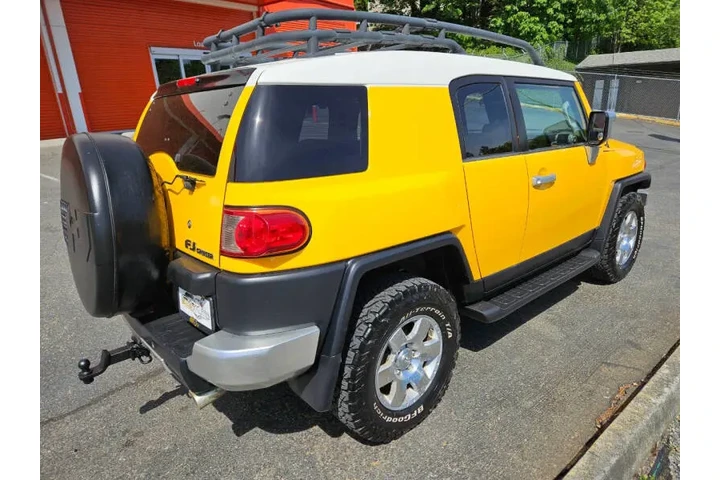 $15999 : 2007 FJ Cruiser image 6