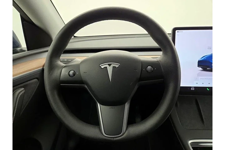 $32998 : Tesla Model Y 2023 AWD Long image 10