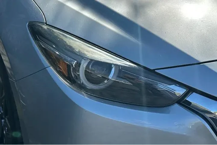 $21995 : Mazda Mazda3 2018 Grand Tour image 9