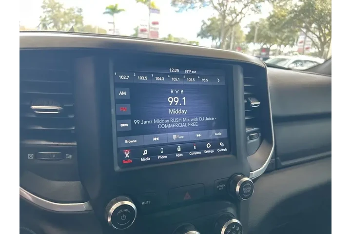 $23377 : Ram 1500 2021 4x2 Big Horn 4 image 7