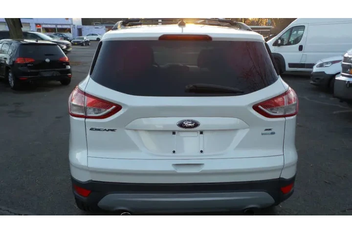$7900 : 2013 Escape SE image 9