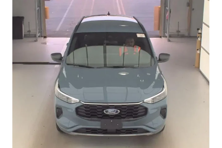 $23139 : Ford Escape 2024 AWD ST-Line image 3