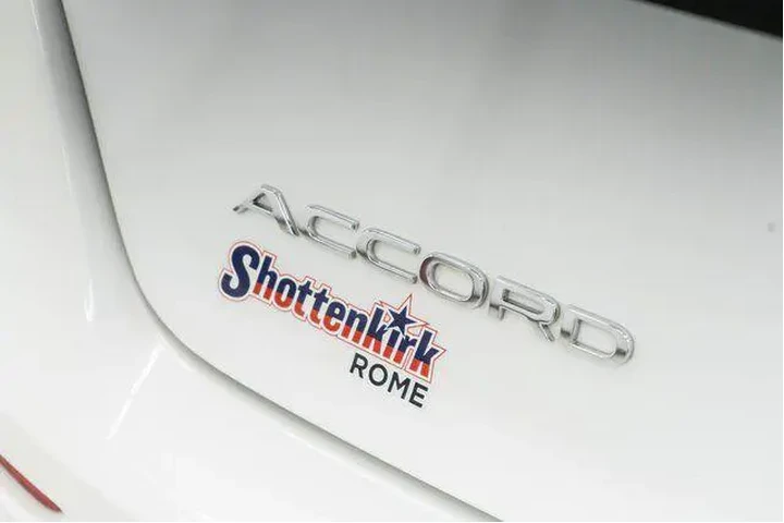 $26195 : Honda Accord 2024 LX 4dr Sed image 7