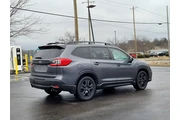$33998 : Subaru Ascent 2024 AWD Onyx thumbnail