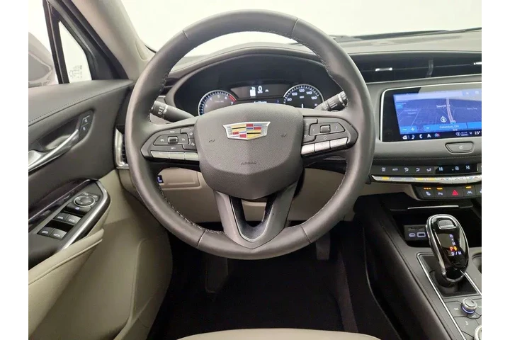 $32998 : Cadillac XT4 2023 4x4 Luxury image 10
