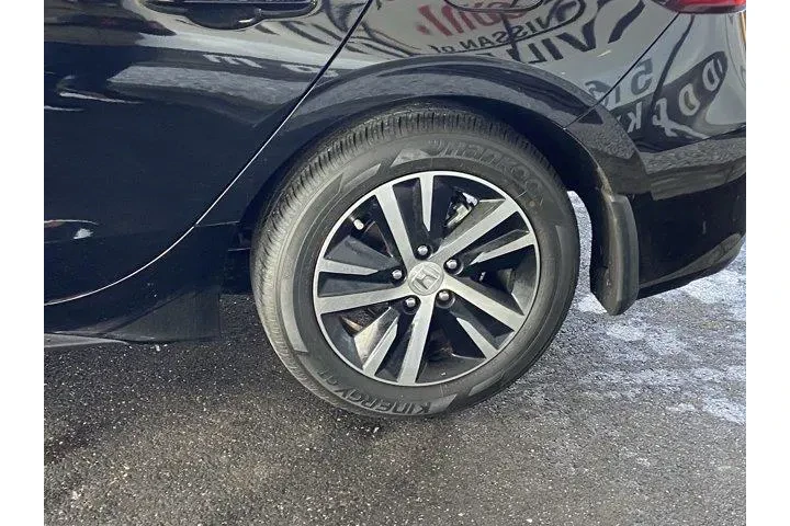 $19869 : Honda Civic 2024 LX 4dr Hatc image 10