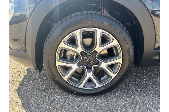 $15375 : 2018 FIAT 500X Trekking image 9