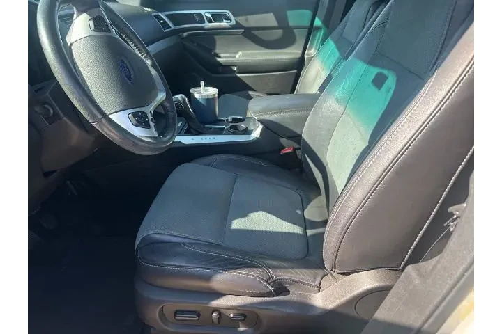 $12295 : Ford Explorer 2015 XLT 4dr S image 6