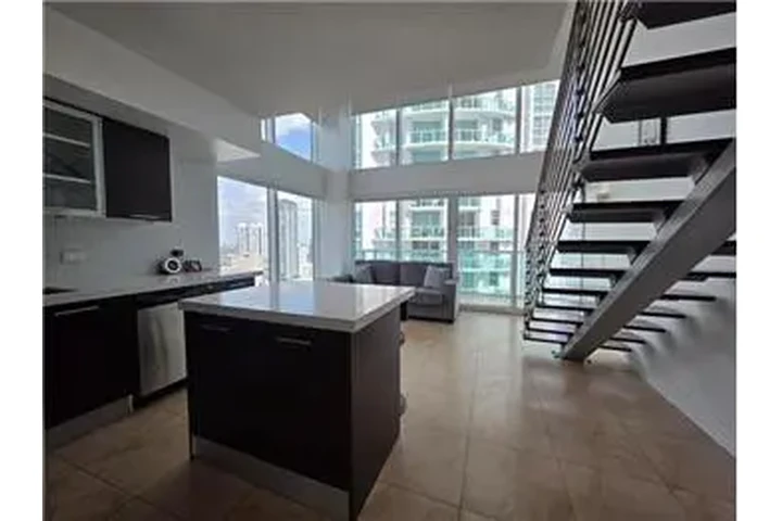 $5200 : Rental property with 2 bedro image 5