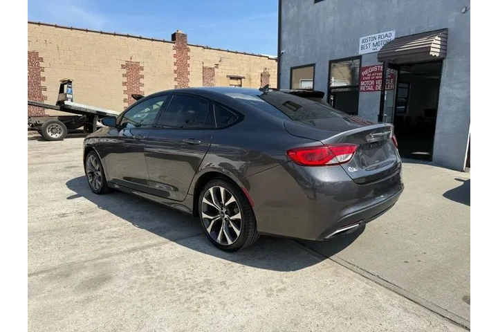 $9995 : 2015 200 S AWD image 3