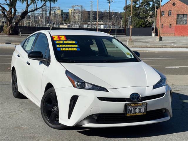 $20995 : 2022 Prius XLE image 2