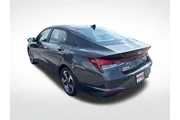$19706 : Hyundai ELANTRA 2023 SEL 4dr thumbnail