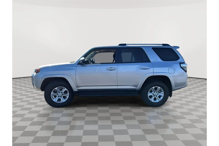 $29478 : Silver Certified 2021 4Runner image 4