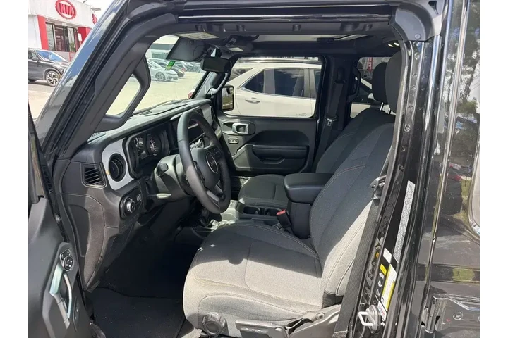 $32791 : Jeep Wrangler 2024 4x4 Sport image 8