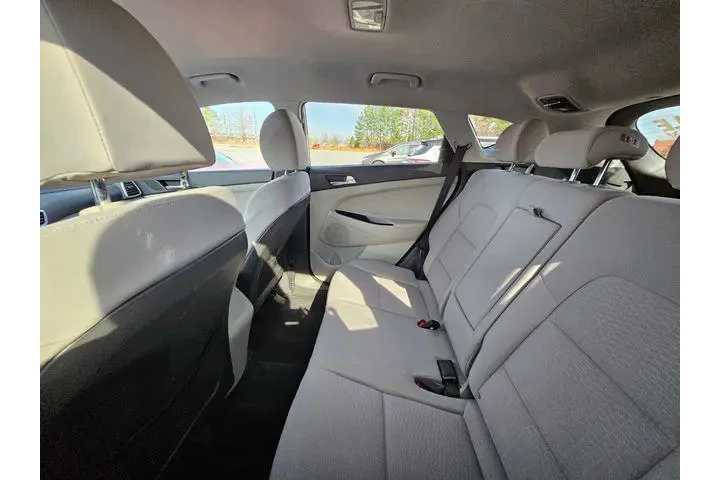 $15491 : Hyundai TUCSON 2019 Value 4d image 10