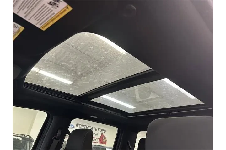 $40000 : Ford F-150 2023 4x4 XLT 4dr image 3