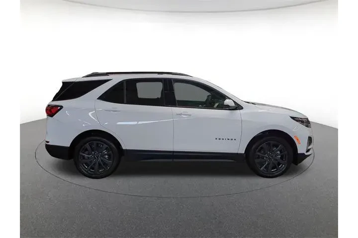 $27500 : Chevrolet Equinox 2024 4x4 R image 4