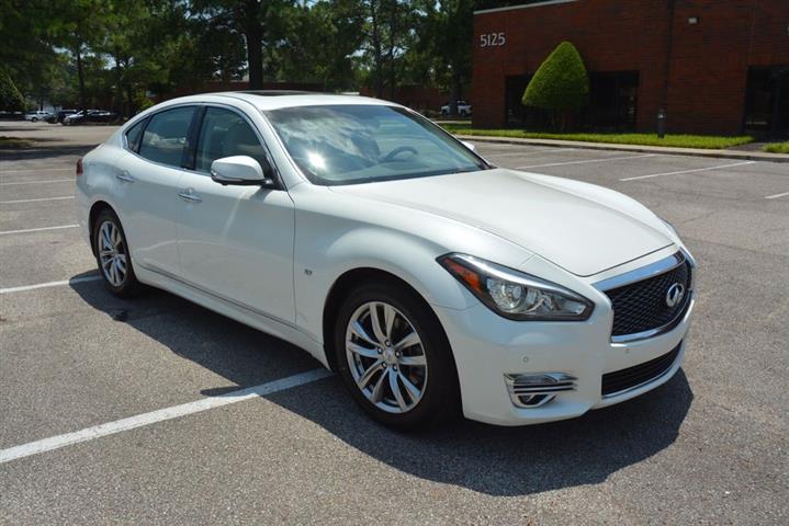 2019 Q70 3.7 Luxe image 5