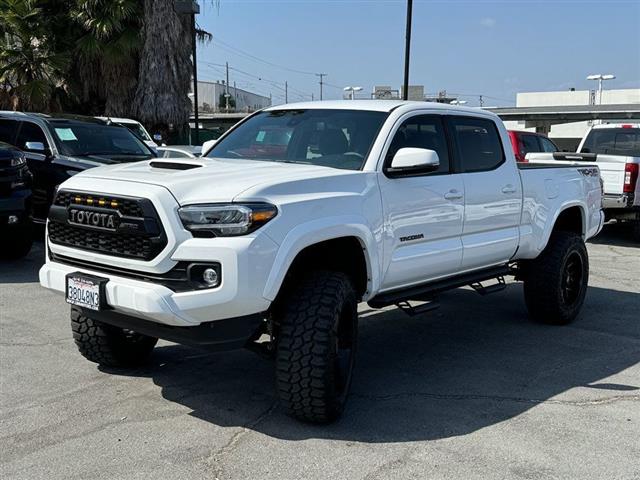 $44995 : 2022 Tacoma 4WD image 5