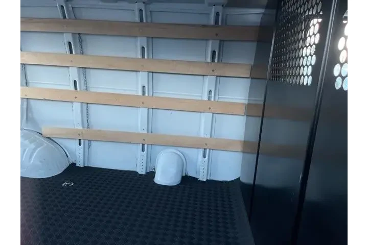 $27671 : GMC Savana 2023 2500 3dr Car image 9