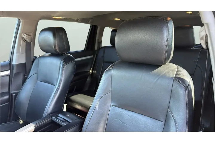 $19853 : Toyota Highlander 2016 XLE 4 image 7