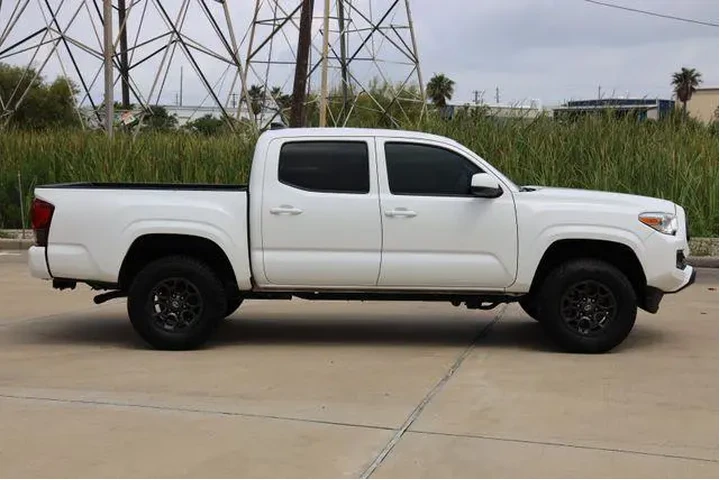 $34350 : Toyota Tacoma 2023 4x4 TRD P image 4