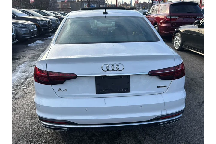 $25984 : Audi A4 2024 AWD quattro S l image 6