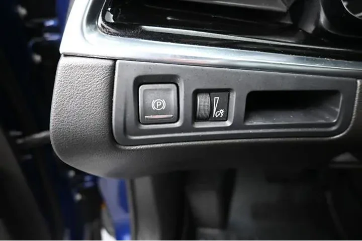 $30971 : Cadillac XT6 2023 Premium Lu image 9