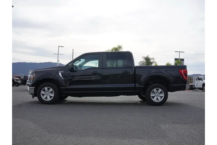 $28752 : Ford F-150 2023 4x2 XL 4dr S image 8