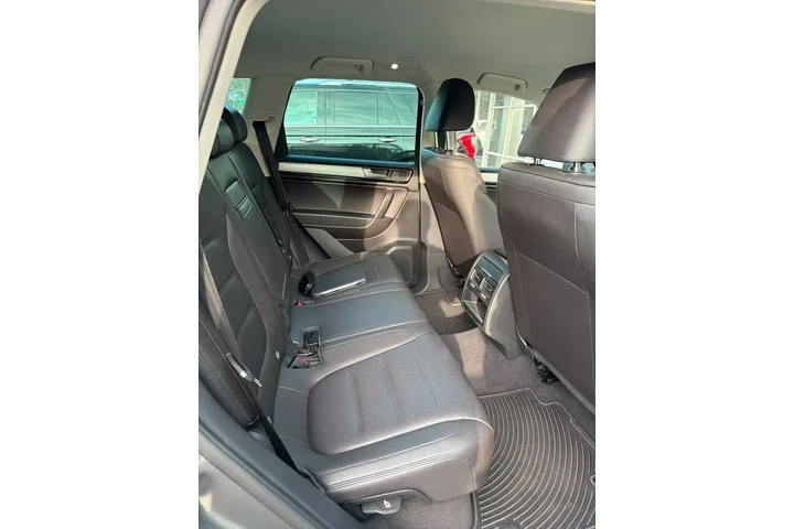 $12513 : Volkswagen Touareg 2016 AWD image 8
