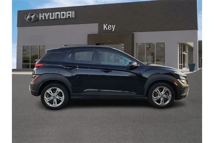$18695 : Hyundai KONA 2023 AWD SEL 4d image 2