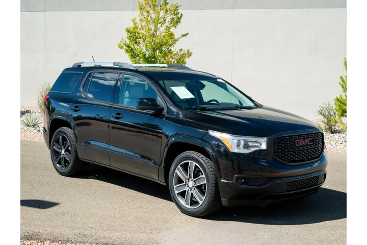 $25988 : 2019 Acadia Denali image 1
