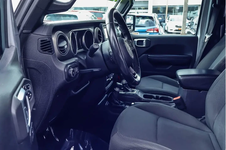 $21500 : Jeep Wrangler Unlimited 2020 image 2