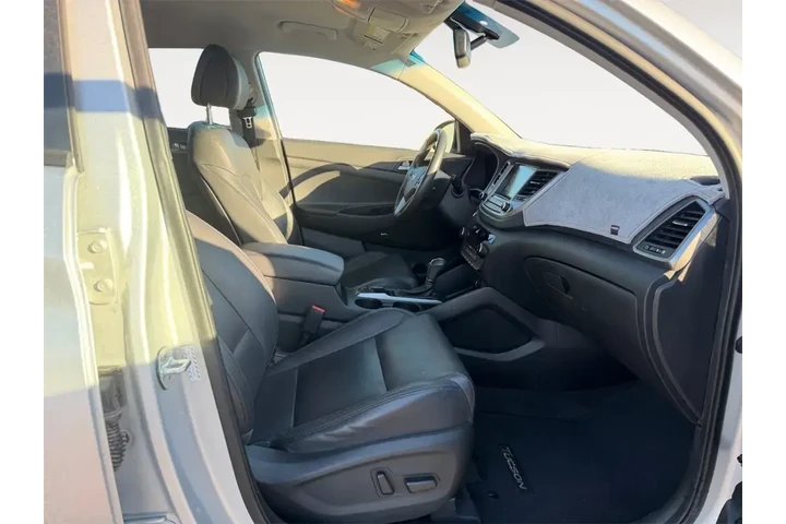 $12500 : Hyundai TUCSON 2017 SE 4dr S image 3