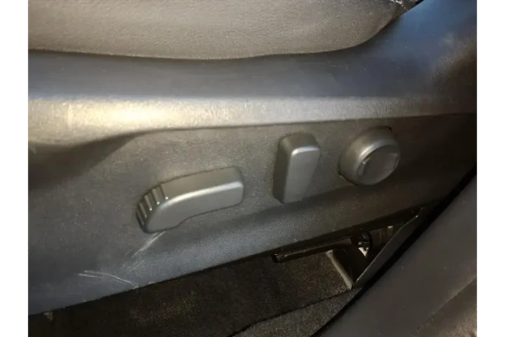 $16393 : Subaru Forester 2021 AWD Pre image 9