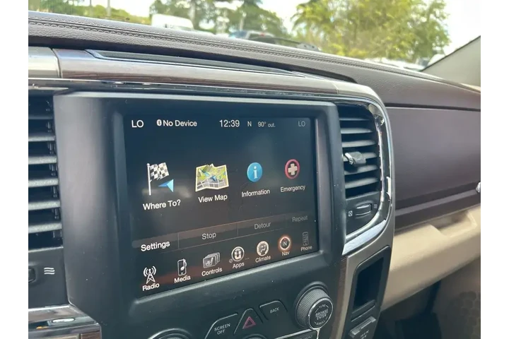 $17048 : Ram 1500 2014 4x2 Laramie 4d image 10