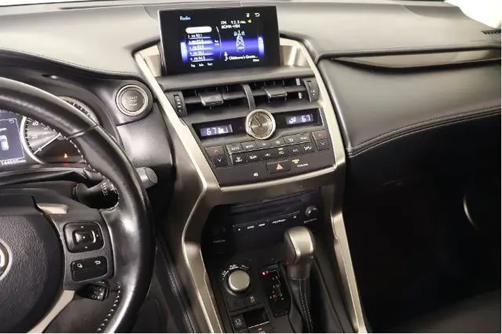 $14528 : Lexus NX 200t 2017 4dr Cross image 5